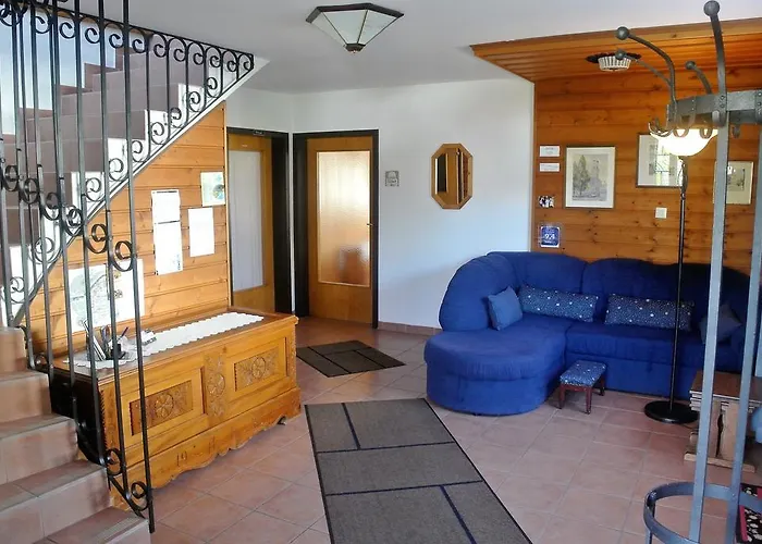 Haus Stratton Apartment *